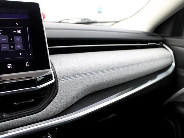 2022 Jeep Compass Latitude FWD