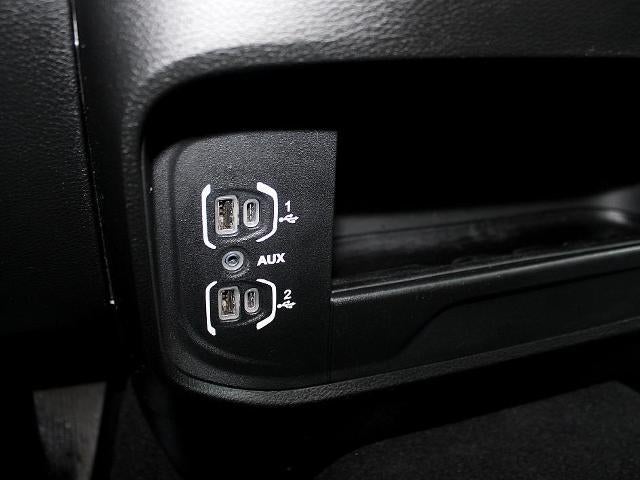 2021 RAM 3500 Tradesman 4x4 Crew Cab 6'4" Box