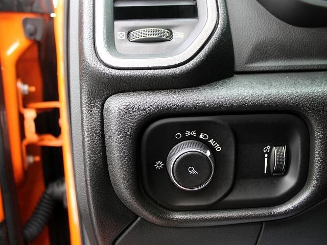 2021 RAM 3500 Tradesman 4x4 Crew Cab 6'4" Box