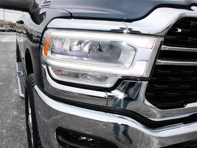 2023 RAM 3500 Big Horn 4x4 Crew Cab 6'4" Box