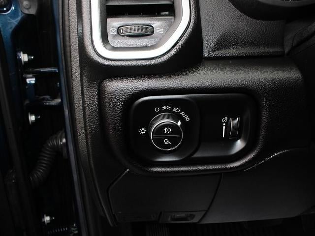 2023 RAM 3500 Big Horn 4x4 Crew Cab 6'4" Box
