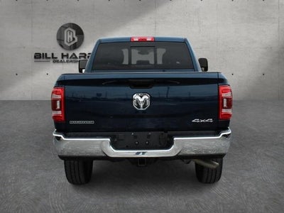2023 RAM 3500 Big Horn 4x4 Crew Cab 6'4" Box