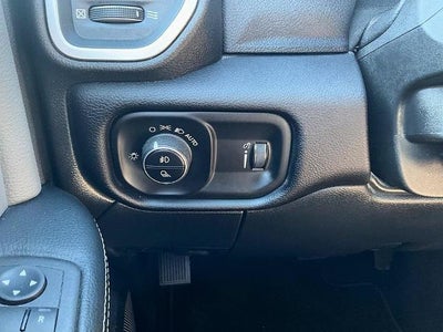 2022 RAM 3500 Big Horn 4x4 Crew Cab 6'4" Box