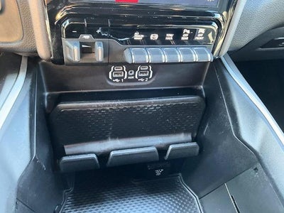 2022 RAM 3500 Big Horn 4x4 Crew Cab 6'4" Box