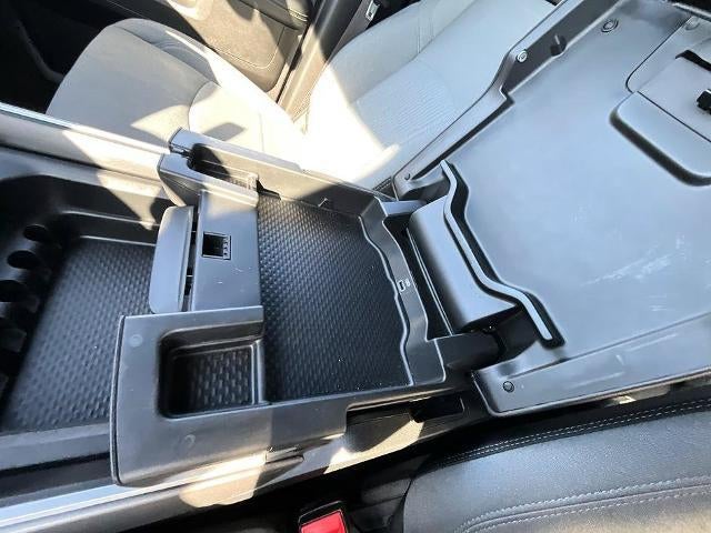 2022 RAM 3500 Big Horn 4x4 Crew Cab 6'4" Box