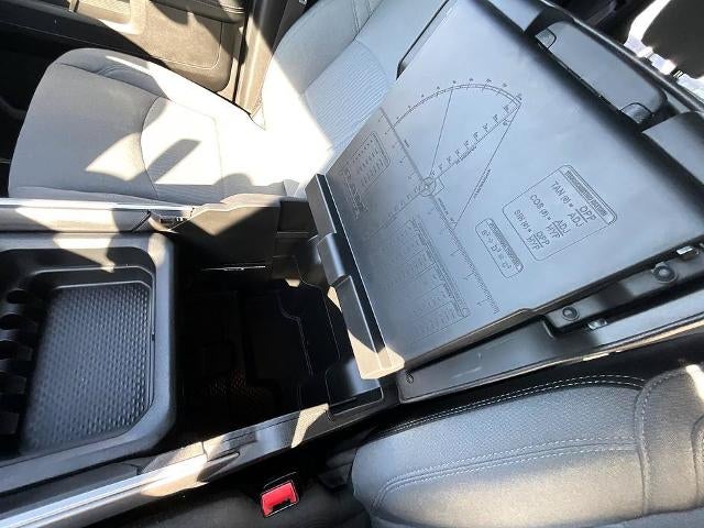 2022 RAM 3500 Big Horn 4x4 Crew Cab 6'4" Box