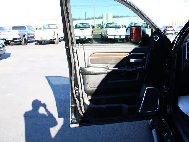 2022 RAM 3500 Laramie 4x4 Crew Cab 6'4" Box
