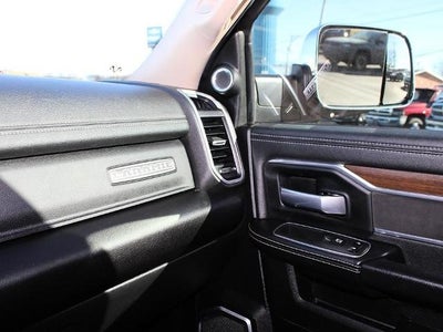 2022 RAM 3500 Laramie 4x4 Crew Cab 6'4" Box