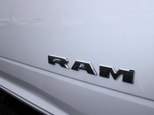 2023 RAM 3500 Big Horn 4x4 Crew Cab 8' Box