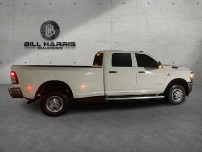 2020 RAM 3500 Tradesman 4x4 Crew Cab 8' Box