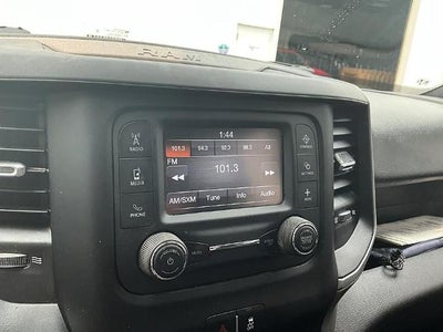 2024 RAM 3500 Tradesman 4x4 Crew Cab 8' Box