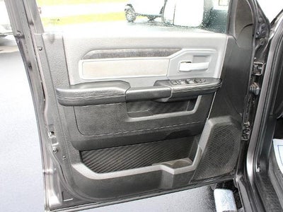 2022 RAM 3500 Big Horn 4x4 Crew Cab 8' Box