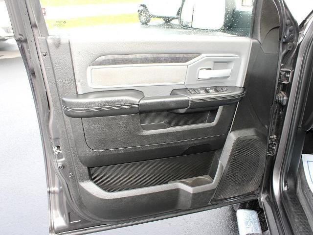 2022 RAM 3500 Big Horn 4x4 Crew Cab 8' Box