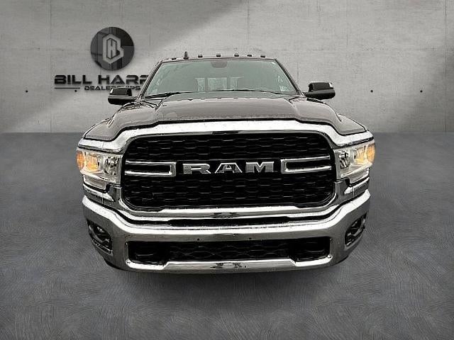 2022 RAM 3500 Big Horn 4x4 Crew Cab 8' Box
