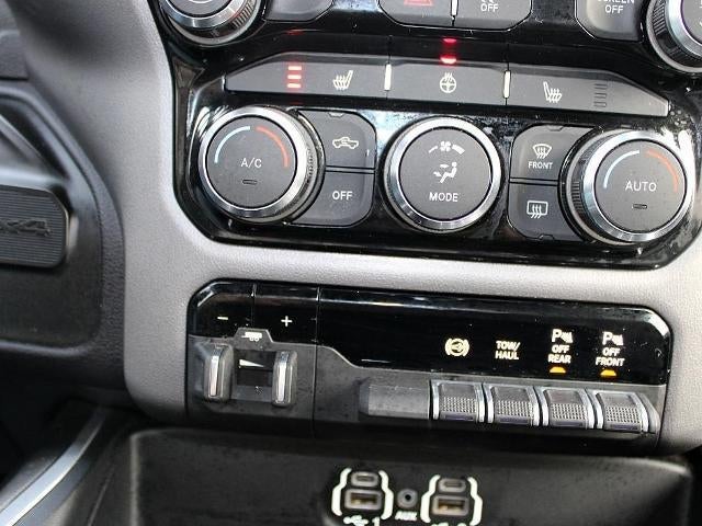 2022 RAM 3500 Big Horn 4x4 Crew Cab 8' Box