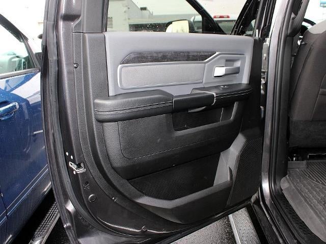 2022 RAM 3500 Big Horn 4x4 Crew Cab 8' Box