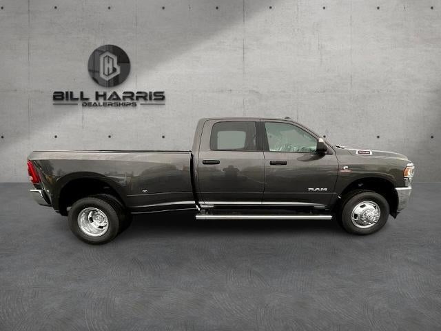2022 RAM 3500 Big Horn 4x4 Crew Cab 8' Box