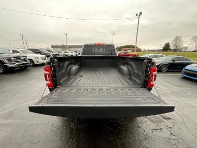 2022 RAM 3500 Big Horn 4x4 Crew Cab 8' Box
