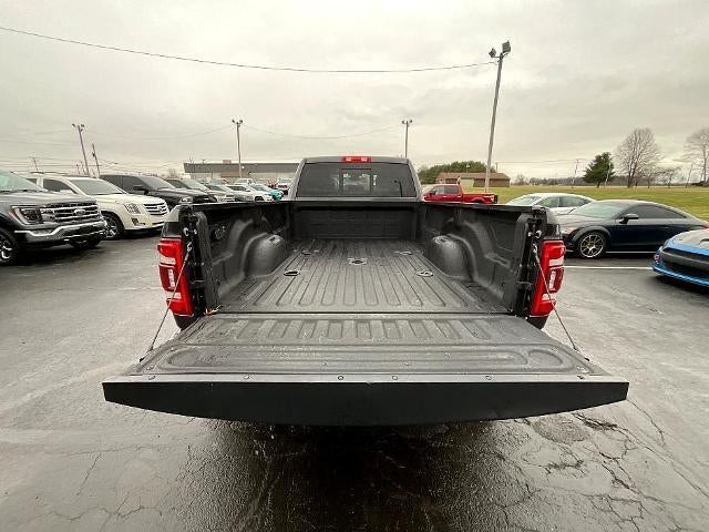2022 RAM 3500 Big Horn 4x4 Crew Cab 8' Box