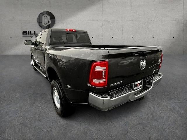2022 RAM 3500 Big Horn 4x4 Crew Cab 8' Box