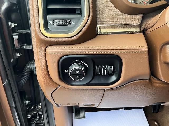 2022 RAM 3500 Longhorn 4x4 Crew Cab 8' Box