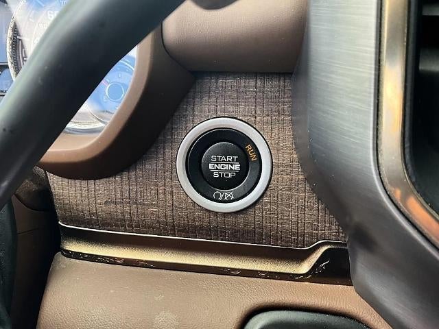 2022 RAM 3500 Longhorn 4x4 Crew Cab 8' Box