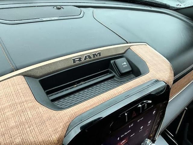 2019 RAM 3500 Longhorn 4x4 Crew Cab 8' Box