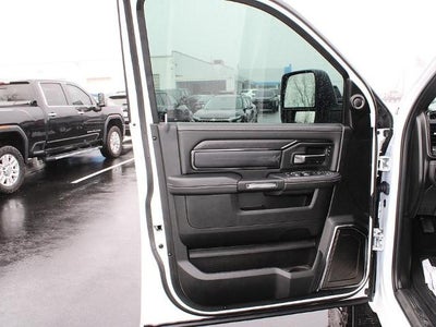 2024 RAM 3500 Limited 4x4 Crew Cab 8' Box