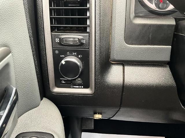 2018 RAM 2500 Tradesman 4x4 Reg Cab 8' Box