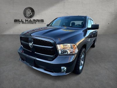 2014 RAM 1500 4WD Crew Cab 5.7 Ft Box Express