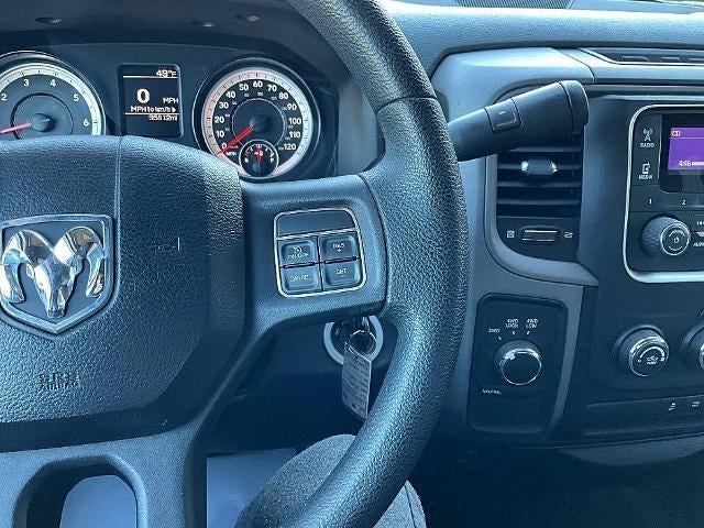 2014 RAM 1500 4WD Crew Cab 5.7 Ft Box Express