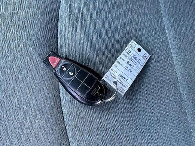 2014 RAM 1500 4WD Crew Cab 5.7 Ft Box Express