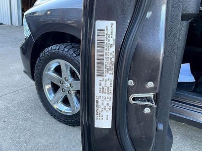 2014 RAM 1500 4WD Crew Cab 5.7 Ft Box Express