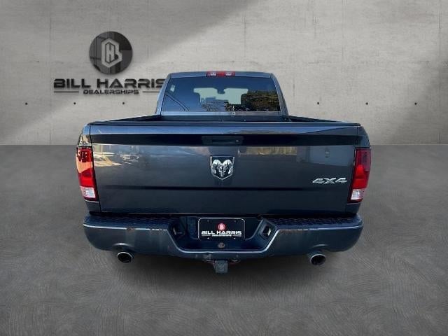 2014 RAM 1500 4WD Crew Cab 5.7 Ft Box Express