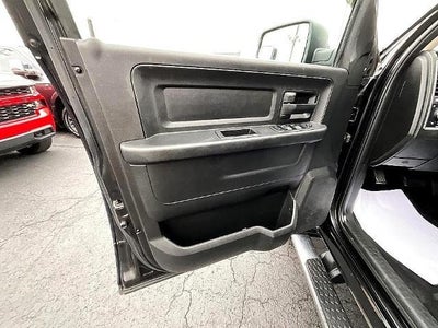 2018 RAM 2500 Tradesman 4x4 Crew Cab 6'4" Box