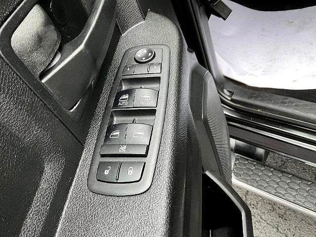 2018 RAM 2500 Tradesman 4x4 Crew Cab 6'4" Box