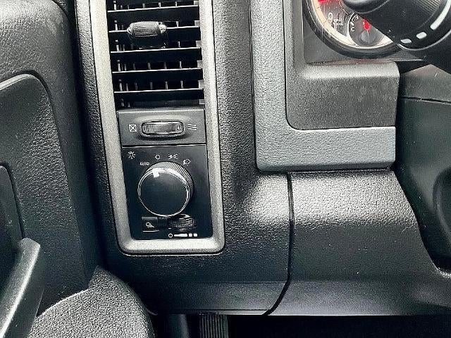 2018 RAM 2500 Tradesman 4x4 Crew Cab 6'4" Box