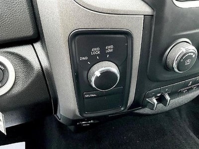 2018 RAM 2500 Tradesman 4x4 Crew Cab 6'4" Box