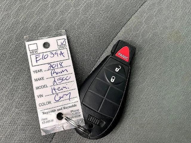 2018 RAM 2500 Tradesman 4x4 Crew Cab 6'4" Box