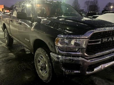 2019 RAM 2500 Tradesman 4x4 Crew Cab 6'4" Box