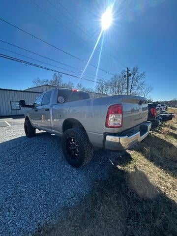 2022 RAM 2500 Tradesman 4x4 Crew Cab 6'4" Box