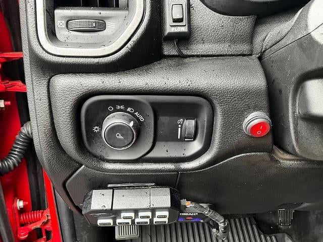 2024 RAM 2500 Tradesman 4x4 Crew Cab 6'4" Box