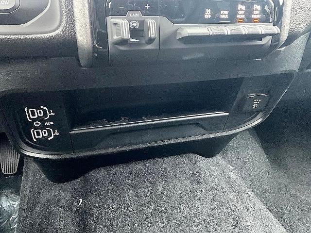 2026 RAM 2500 Tradesman 4x4 Crew Cab 6'4" Box