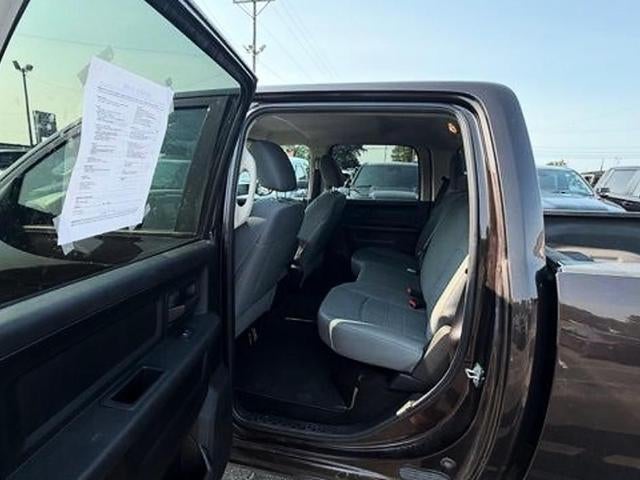 2017 RAM 2500 Tradesman 4x4 Crew Cab 6'4" Box