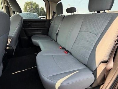 2017 RAM 2500 Tradesman 4x4 Crew Cab 6'4" Box