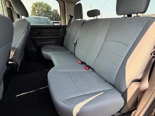 2017 RAM 2500 Tradesman 4x4 Crew Cab 6'4" Box