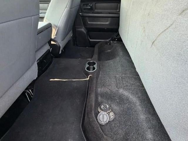 2017 RAM 2500 Tradesman 4x4 Crew Cab 6'4" Box