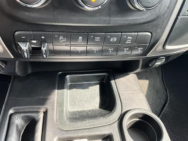 2017 RAM 2500 Tradesman 4x4 Crew Cab 6'4" Box