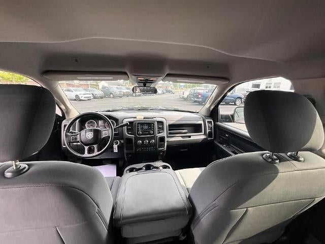 2017 RAM 2500 Tradesman 4x4 Crew Cab 6'4" Box