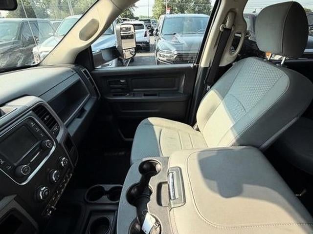 2017 RAM 2500 Tradesman 4x4 Crew Cab 6'4" Box